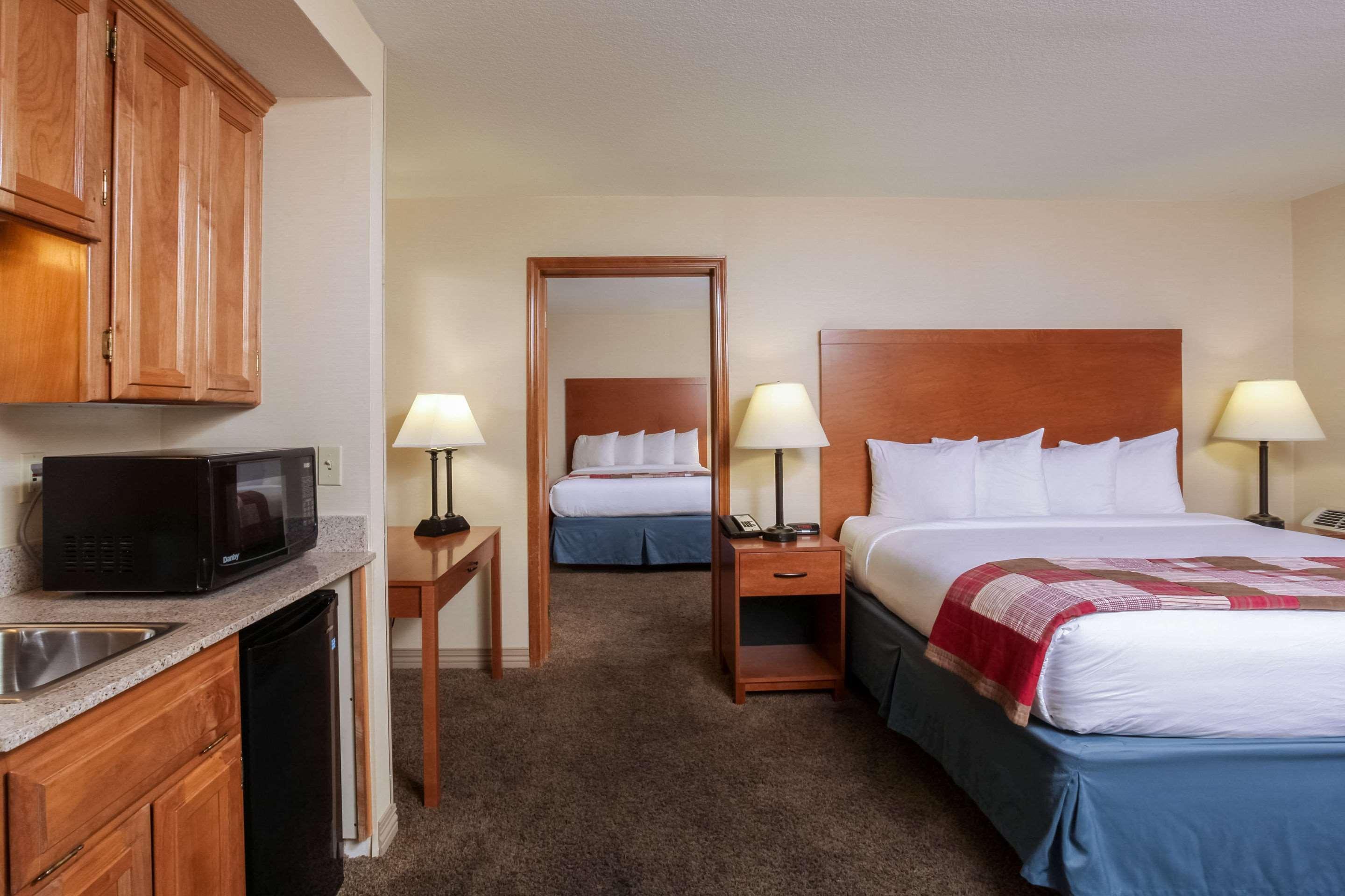 Quality Inn Oakwood Fairwood Eksteriør billede