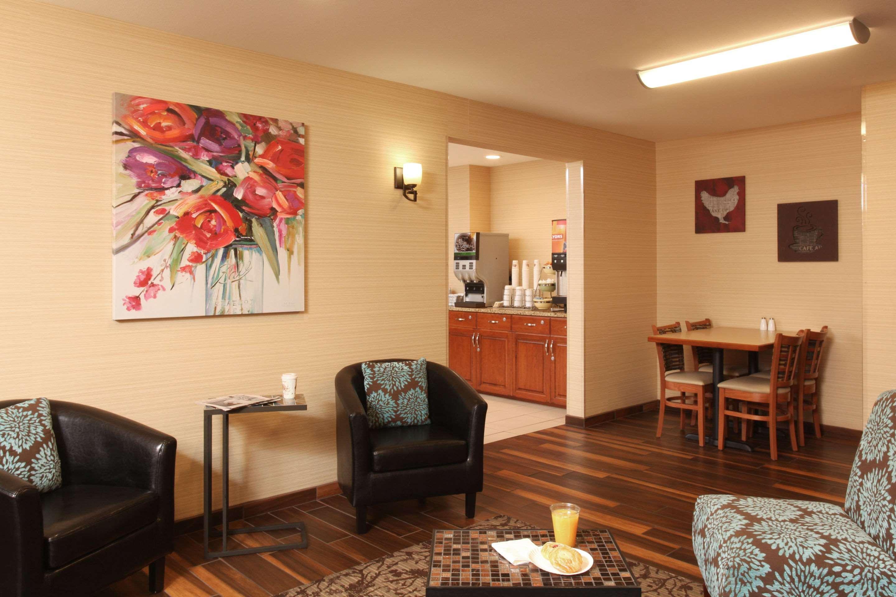 Quality Inn Oakwood Fairwood Eksteriør billede