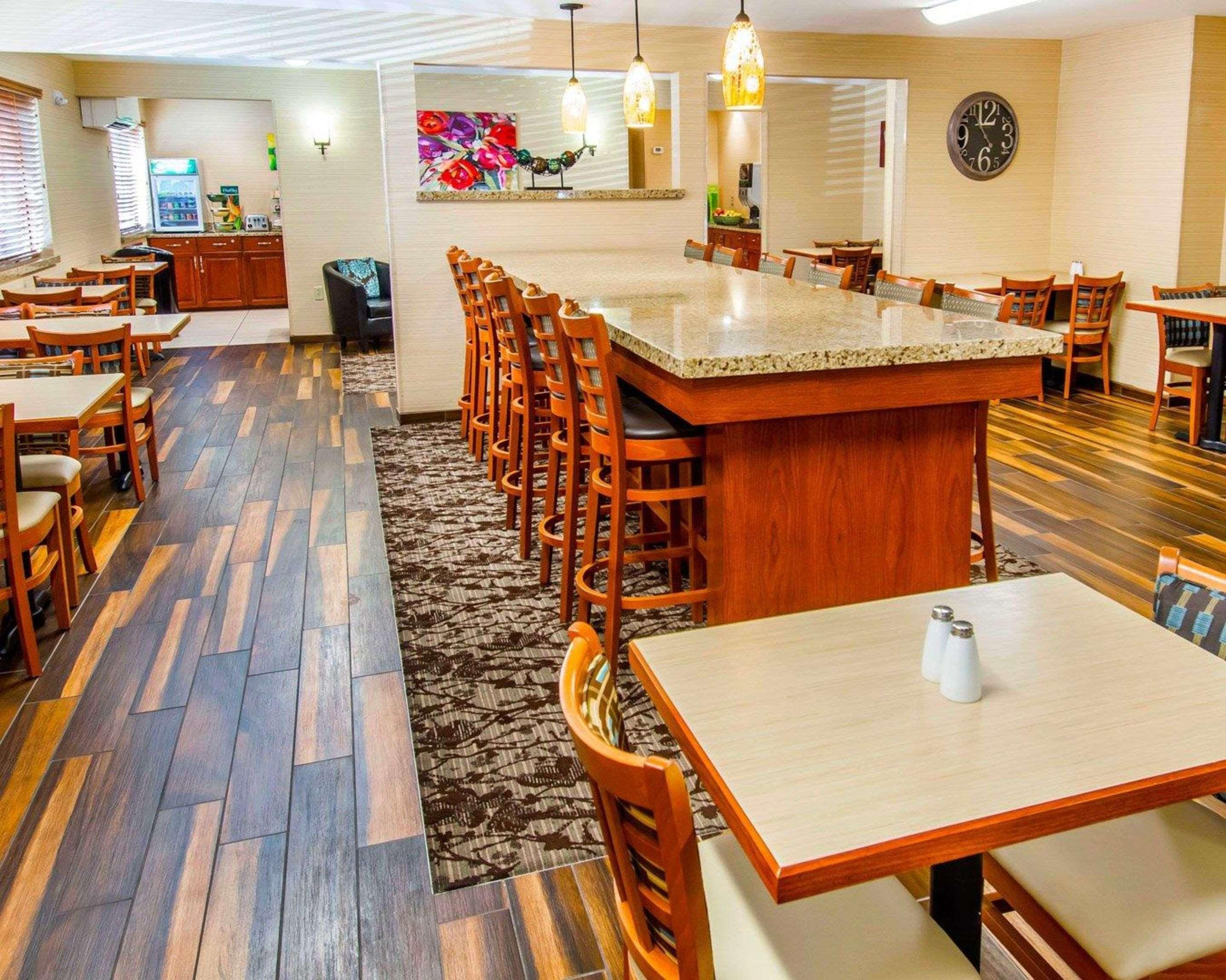 Quality Inn Oakwood Fairwood Eksteriør billede